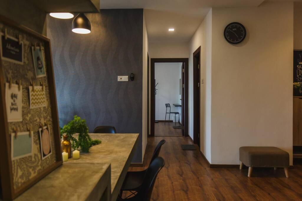 Jazz Suites 1 Vivacity Кучінг Екстер'єр фото