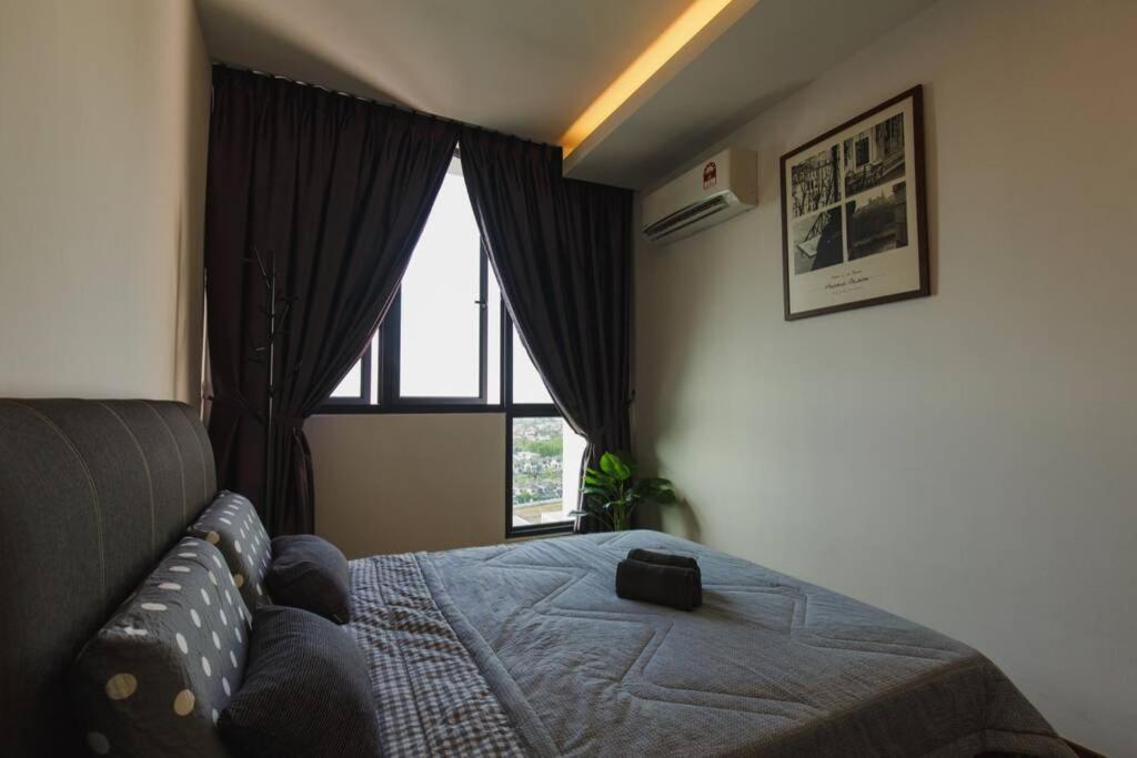 Jazz Suites 1 Vivacity Кучінг Екстер'єр фото