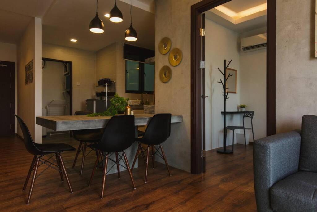 Jazz Suites 1 Vivacity Кучінг Екстер'єр фото